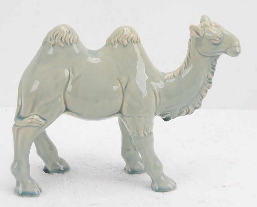 Kamel celadon 25 cm